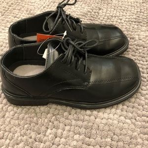 Boys black lace up dress shoe 1.5M